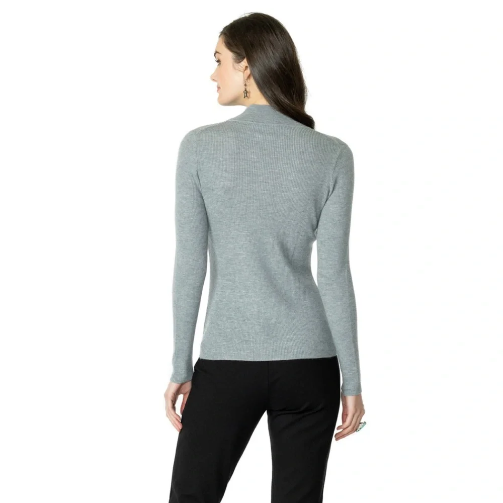 ☕️ {PRICE FIRM} DDR Cashmere Core Turtleneck ~ Heather Grey - Picture 3 of 10